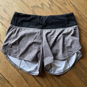 Lululemon Speed Up Mid Rise Shorts, Gray, Size 4 Tall (4” inseam)